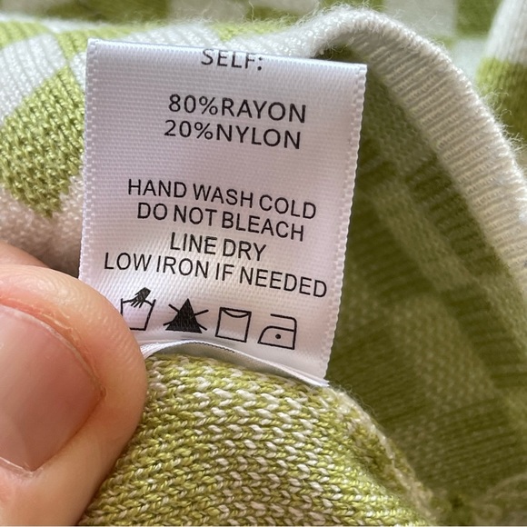 Tara Long Sleeve Checkered Cropped Cardigan Small . - Picture 9 of 11